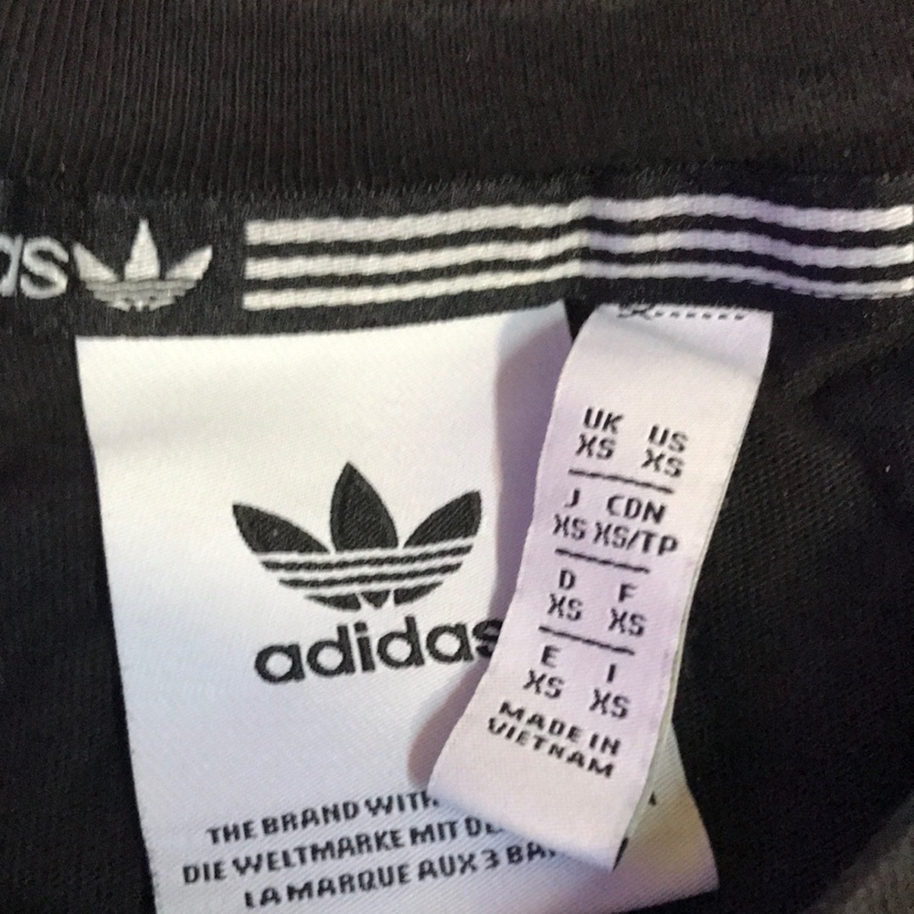 Adidas Men's Black and Red T-Shirt - Picture 3 of 7